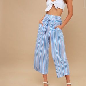 Trendy flowy pants